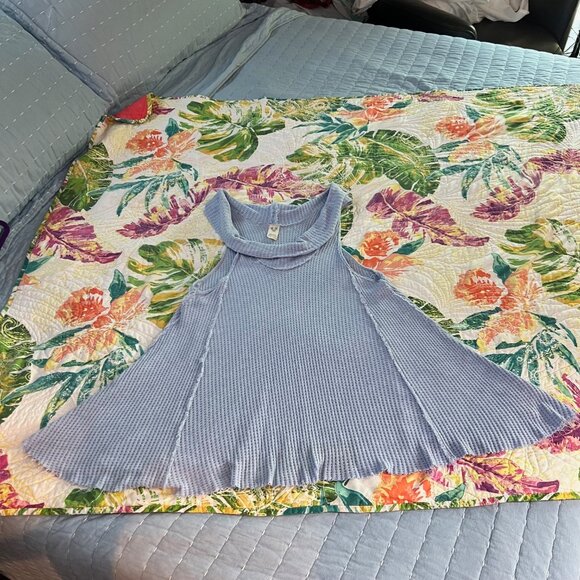 🆕We the Free Swing It Cowl Neck Thermal Tank Top Light Blue Sz L - Picture 4 of 7